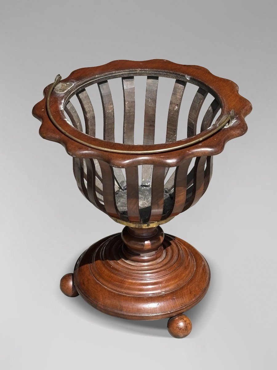19th Century Walnut Jardinière Or Wine Cooler-photo-1