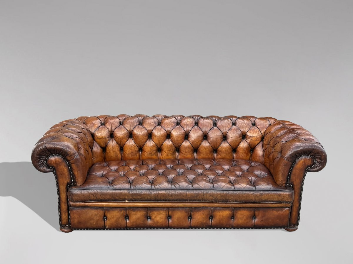 19th Century Victorian Period Brown Leather Chesterfield Sofa-photo-2