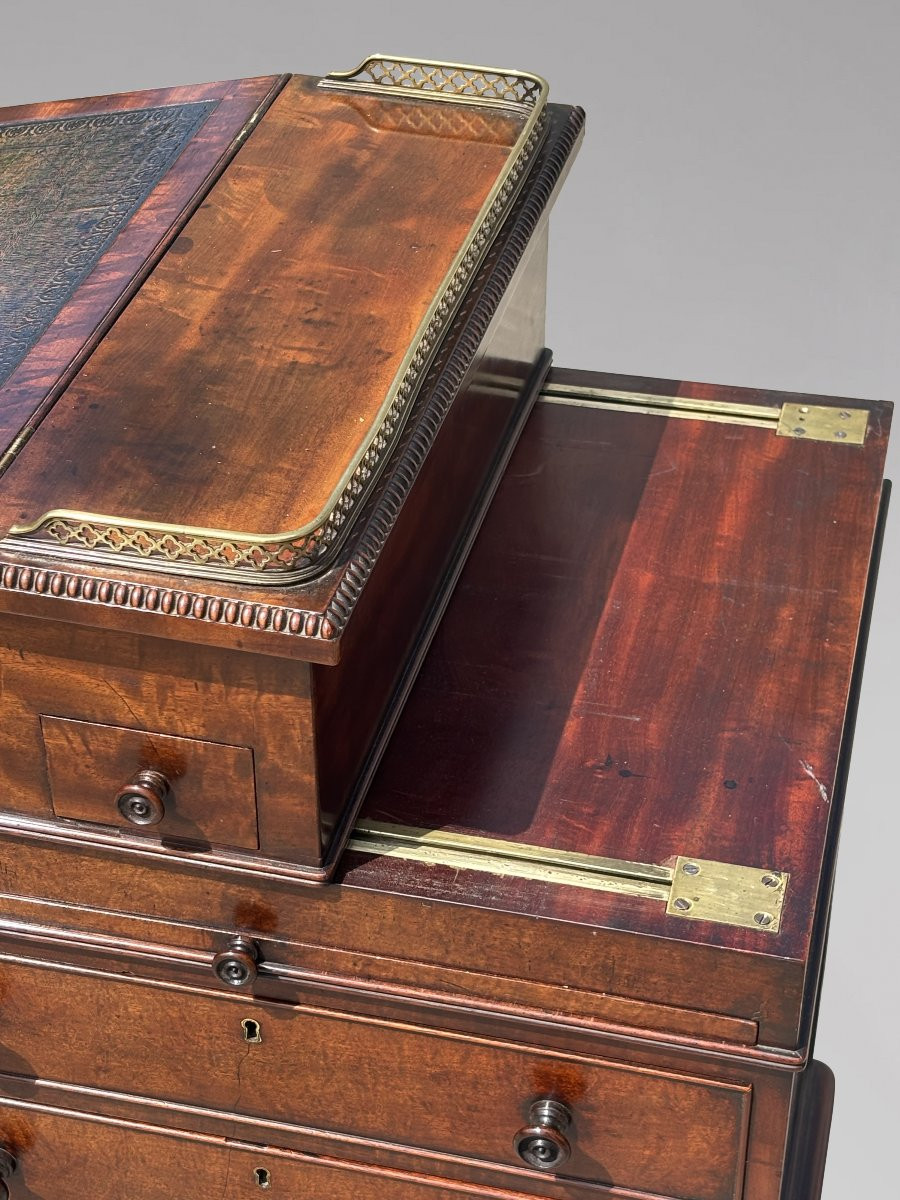 18th Century George III Period Mahogany Davenport By Gillows Of Lancaster-photo-1