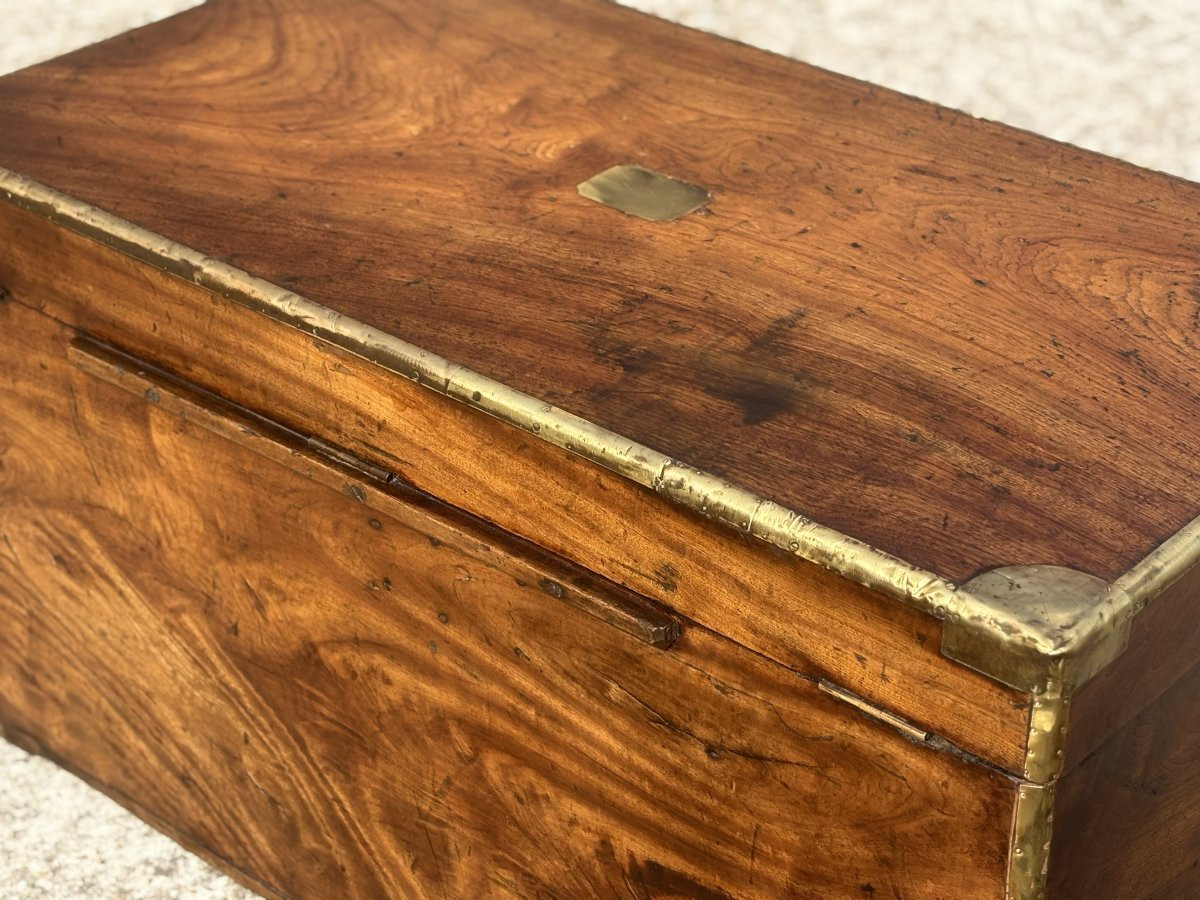 Large 19th Century Camphor Wood Campaign Trunk-photo-2