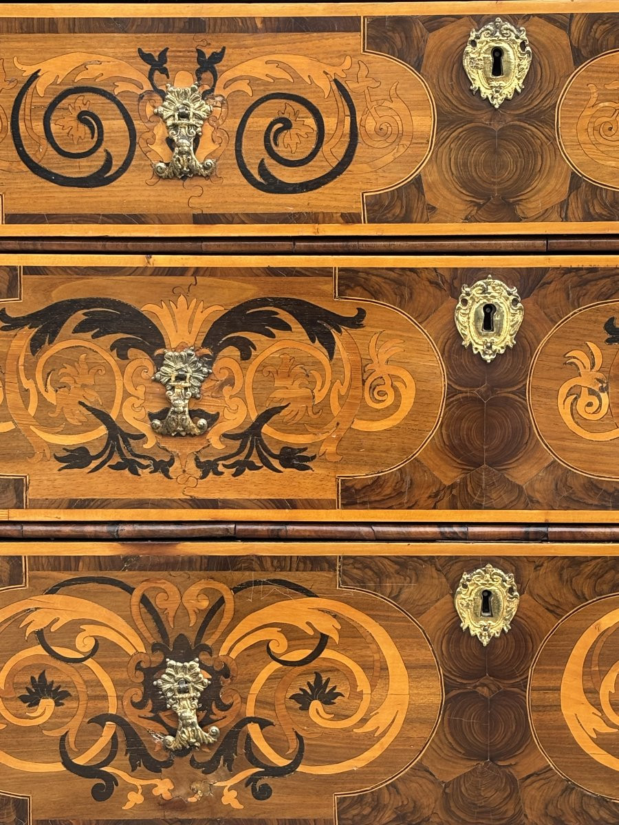 17th Century William & Mary Period Marquetry Inlaid Oyster Walnut Chest Of Drawers-photo-1