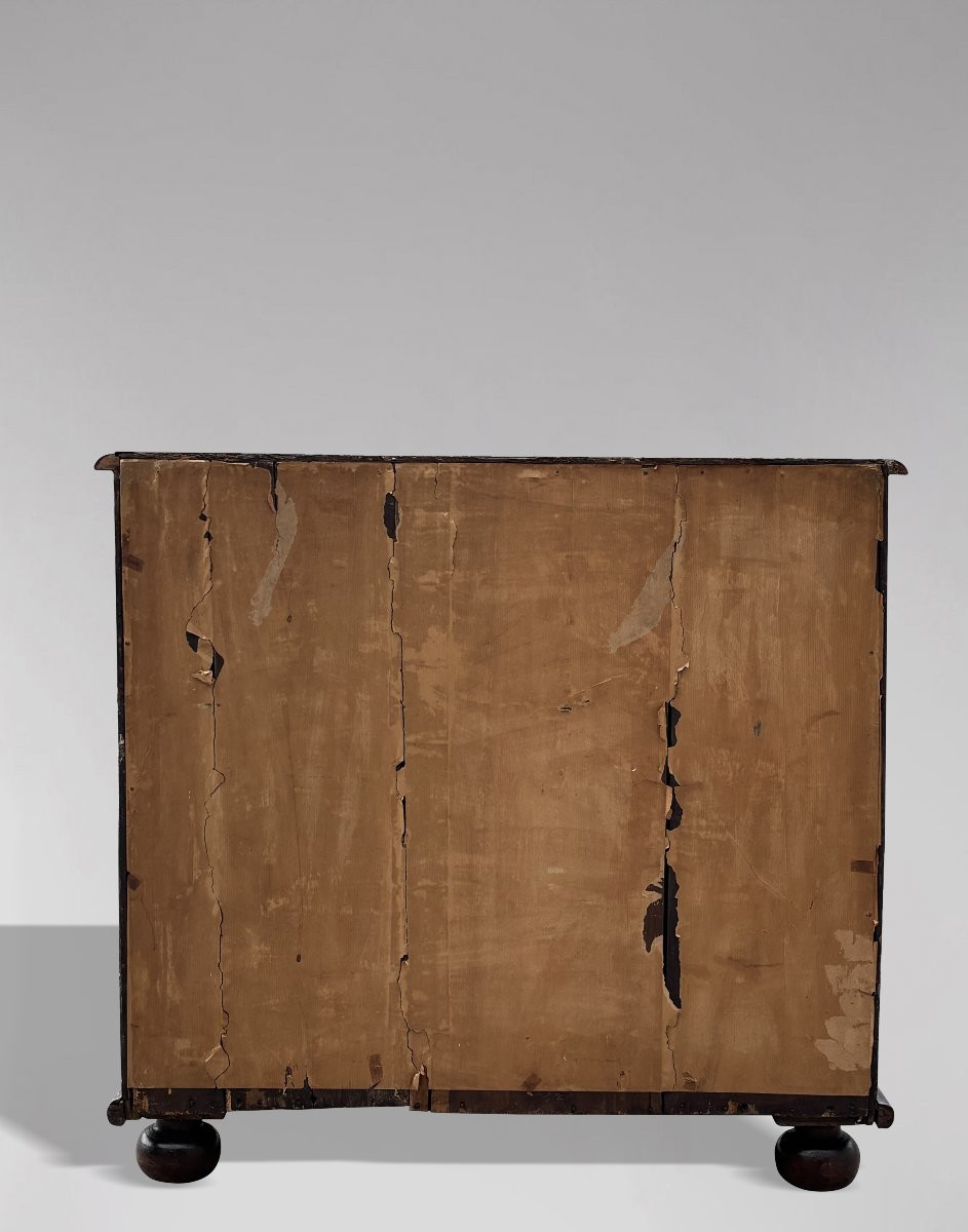 17th Century William & Mary Period Marquetry Inlaid Oyster Walnut Chest Of Drawers-photo-3