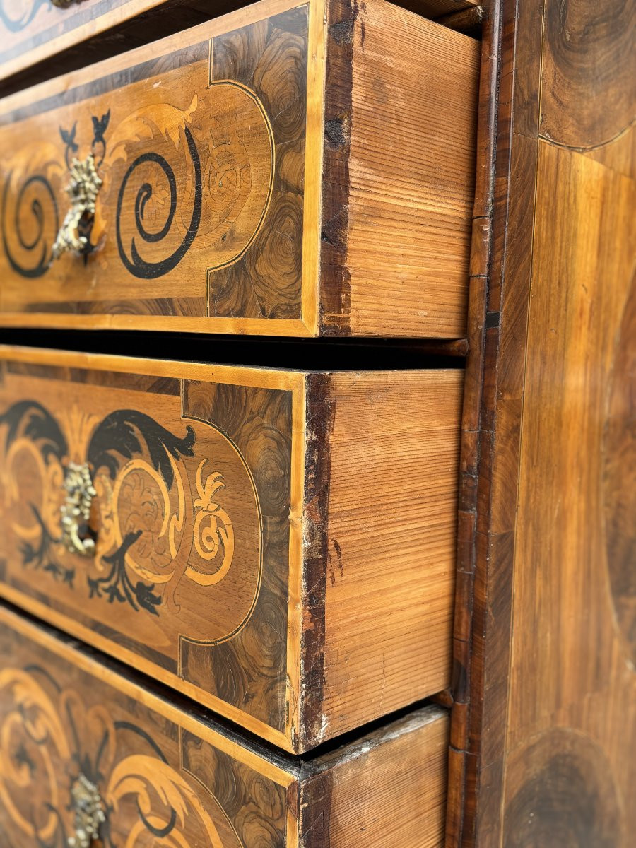 17th Century William & Mary Period Marquetry Inlaid Oyster Walnut Chest Of Drawers-photo-7