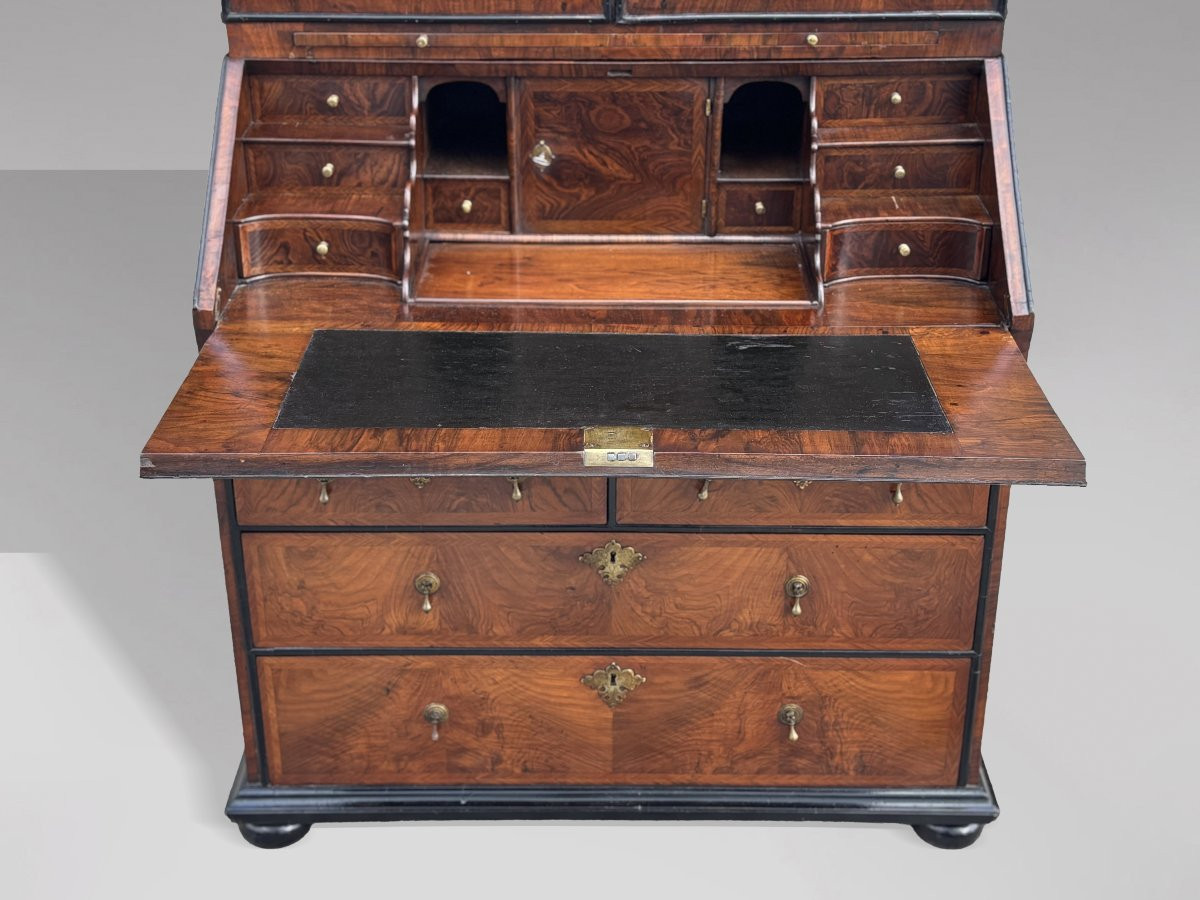 Early 18th Century George I Period Walnut Desk Bookcase-photo-4