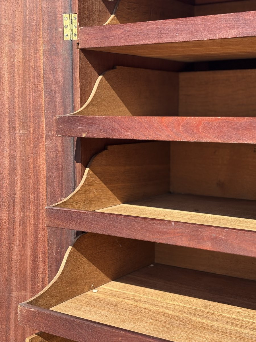 18th Century George III Period Mahogany Linen Press-photo-3