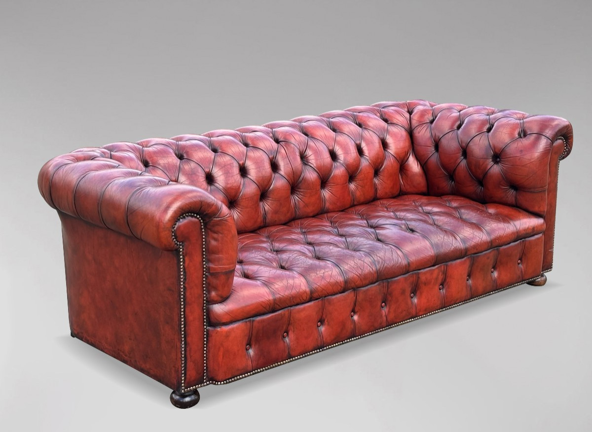 Early 20th Century Red Leather 3-seater Chesterfield