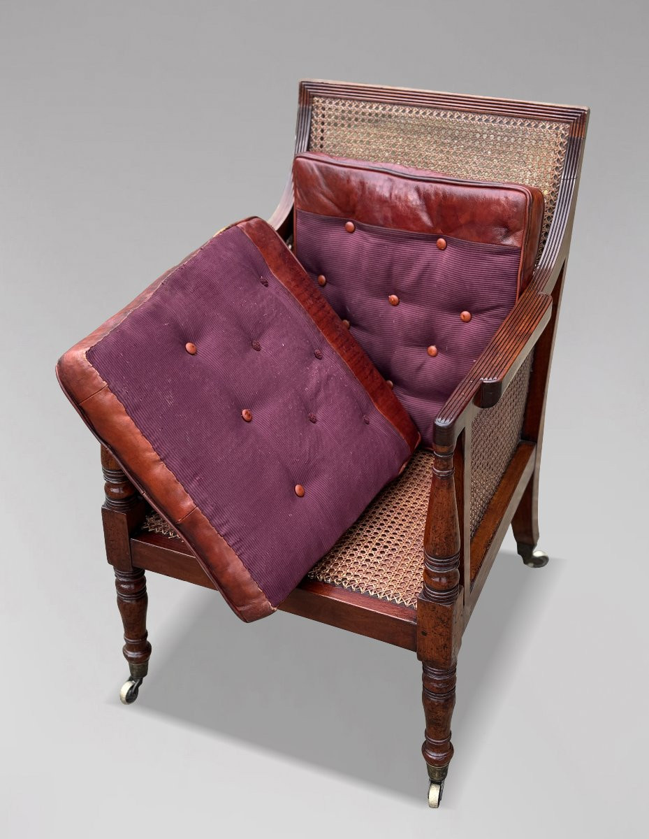 19ème Siècle, Fauteuil de Bibliothèque Regency en Acajou, Cannage et Cuir-photo-2