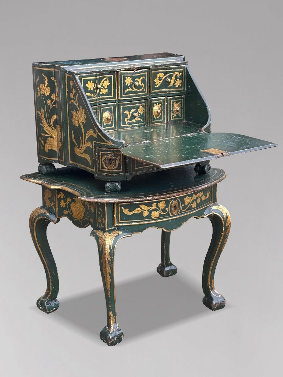 18th Century Venetian Painted Traveling Bureau On Table-photo-3