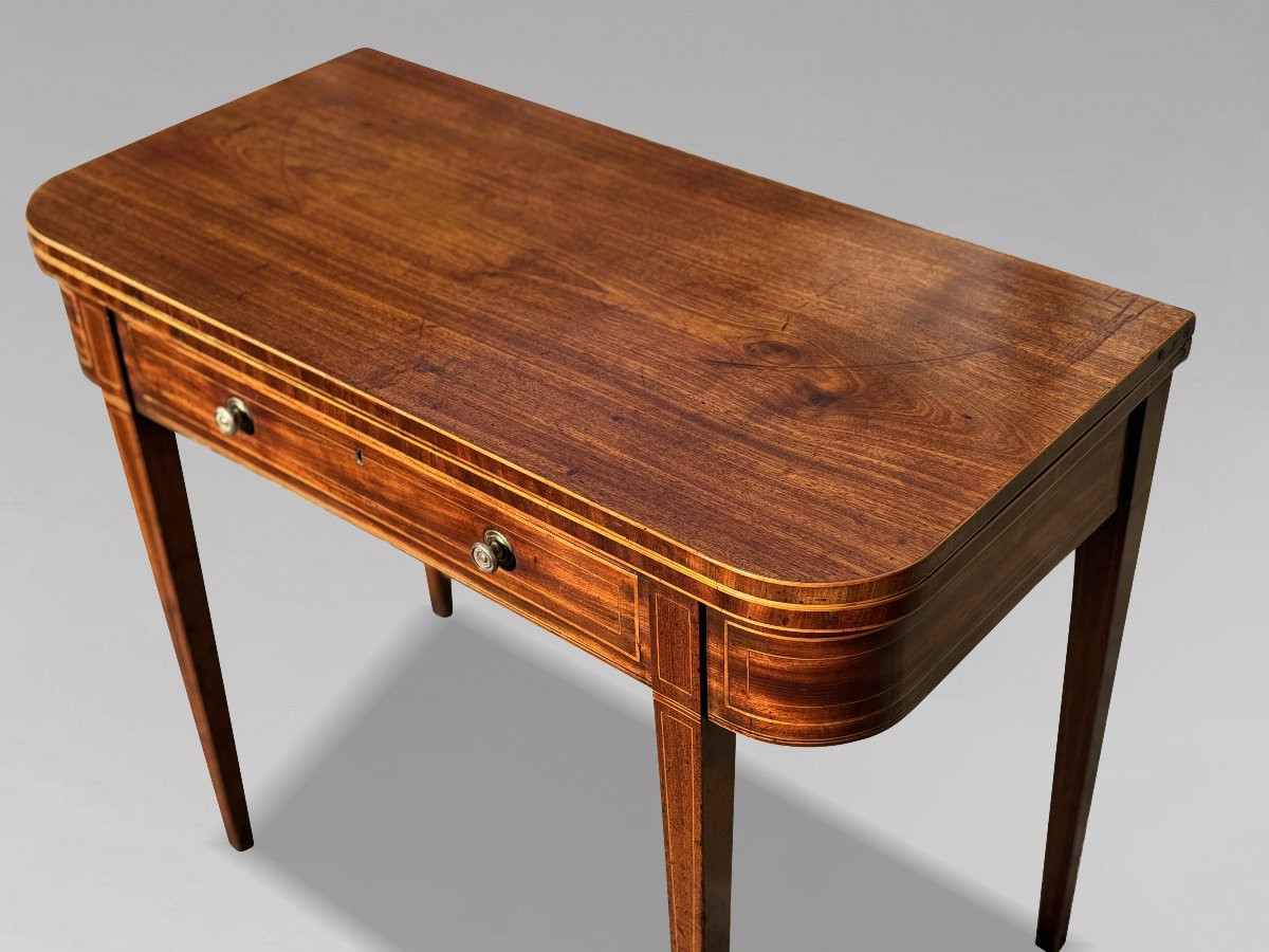 18th Century George III Period Mahogany Satinwood Inlay Fold-over Tea Table-photo-3