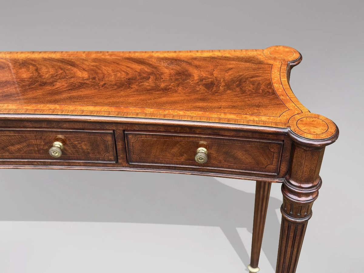 1980's Quality Walnut Inlaid Console Table By Brights Of Nettlebed-photo-4