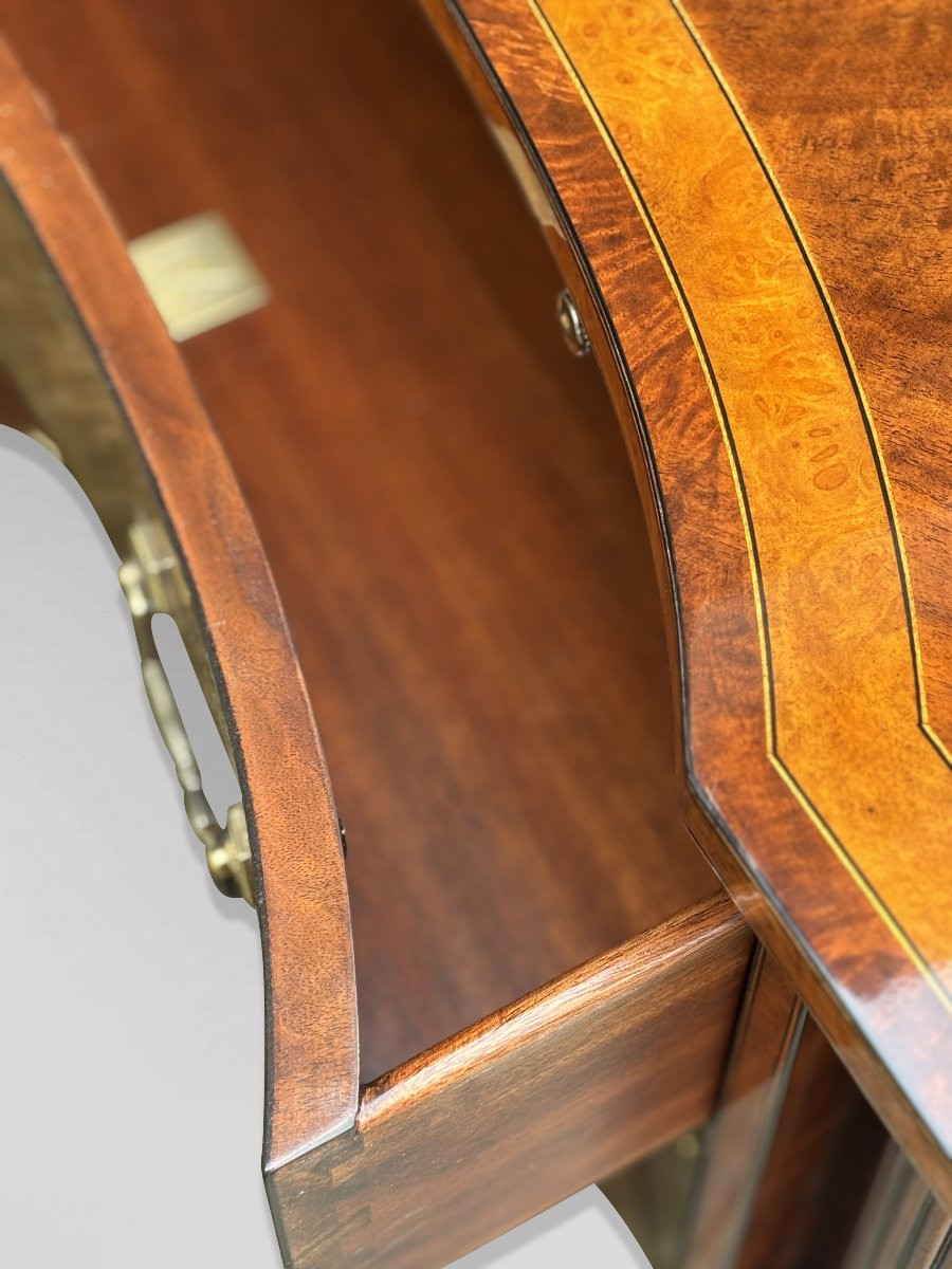 1980's Quality Walnut Inlaid Dresser By Brights Of Nettlebed-photo-3