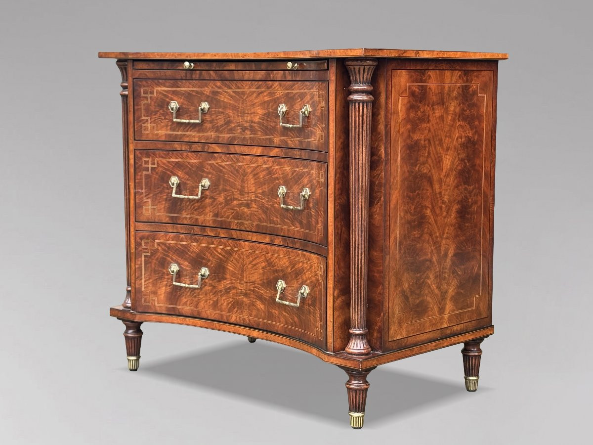 1980's Quality Walnut Inlaid Dresser By Brights Of Nettlebed-photo-5