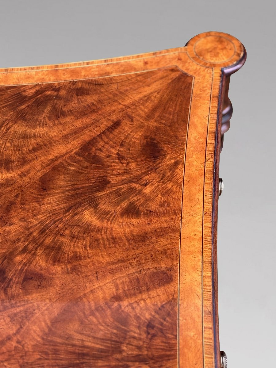 1980's Quality Walnut Inlaid Coffee Table By Brights Of Nettlebed-photo-3