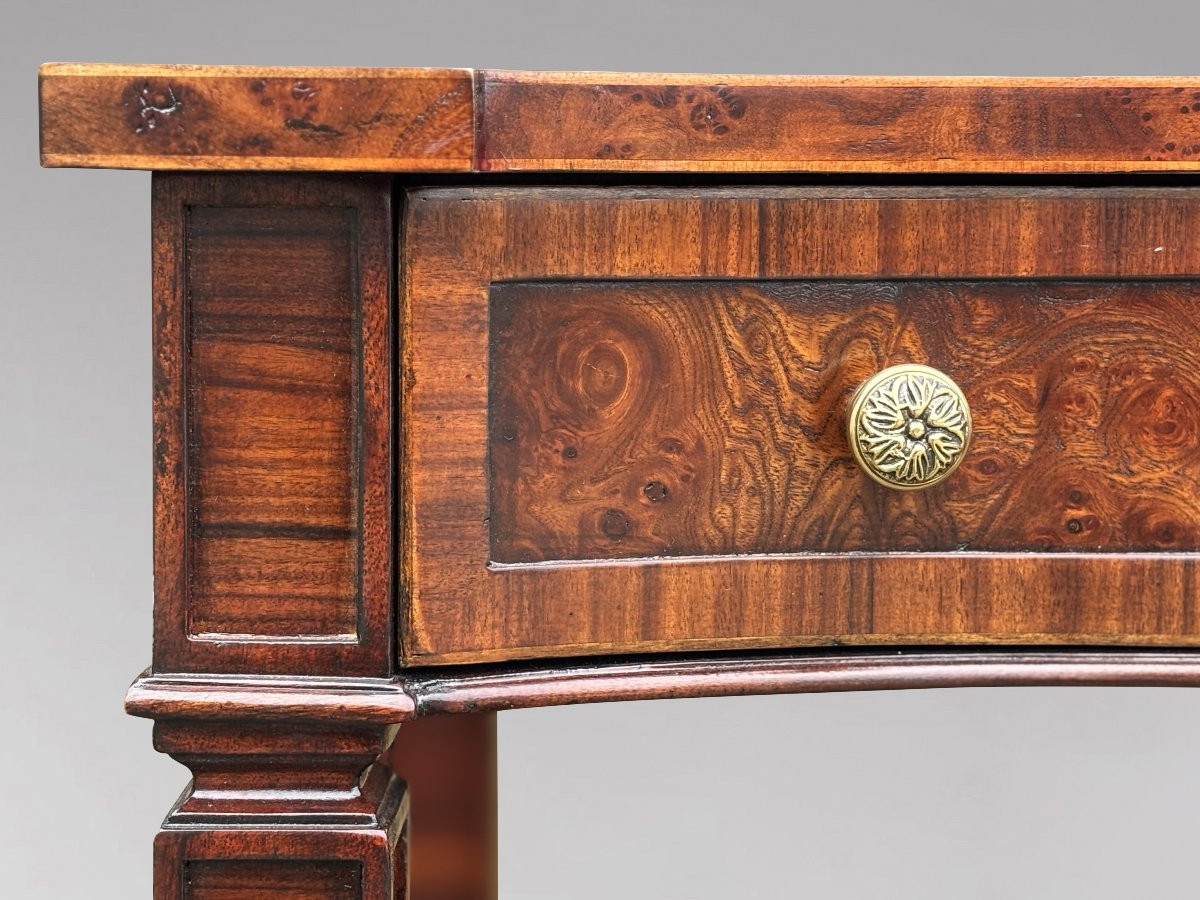 1980's Quality Walnut Inlaid Pair Of Side Tables By Brights Of Nettlebed-photo-2