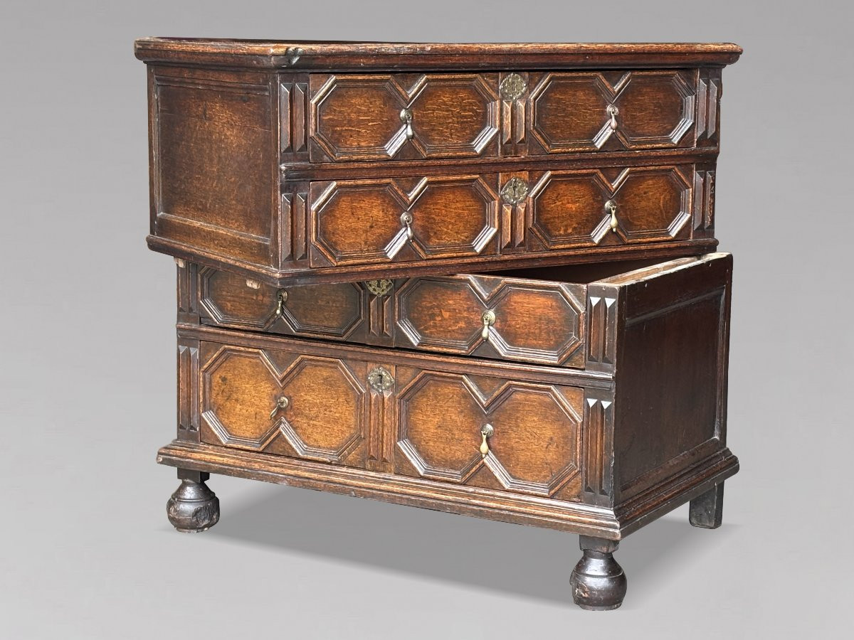 17ème Siècle, Commode Géométrique en Chêne d’Époque Charles II-photo-1