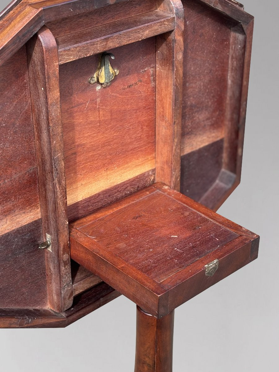 19th Century Victorian Period Walnut Parquetry Tilt-top Table-photo-1