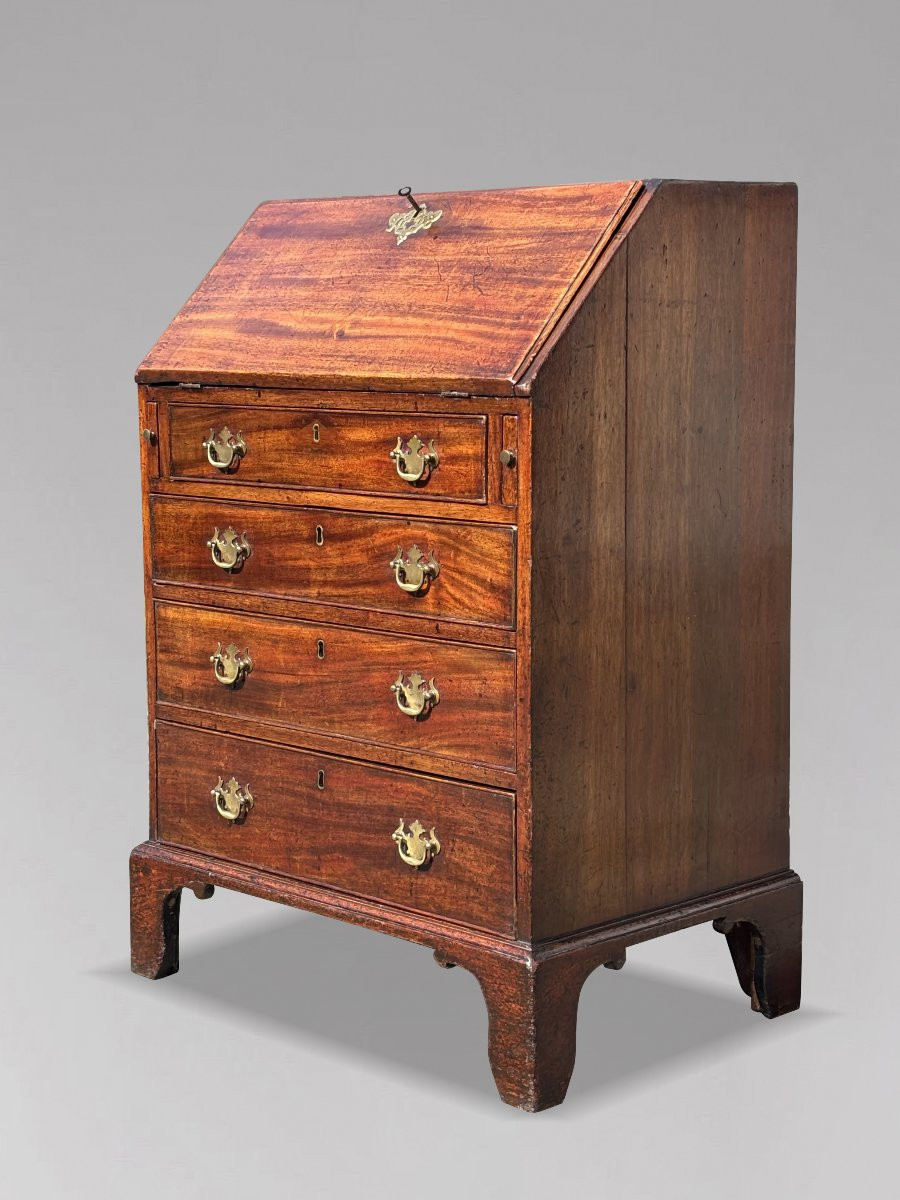 Diminutive 18th Century George III Period Mahogany Desk-photo-3