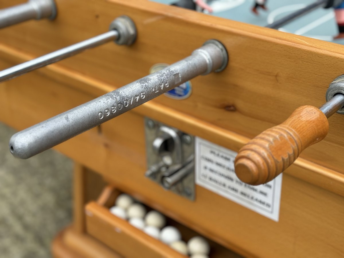  1980s Spanish Foosball Kicker Table-photo-2