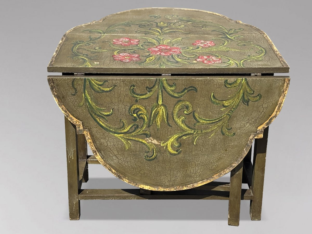 Early 20th Century Italian Green Painted Drop-leaf Dining Table-photo-2