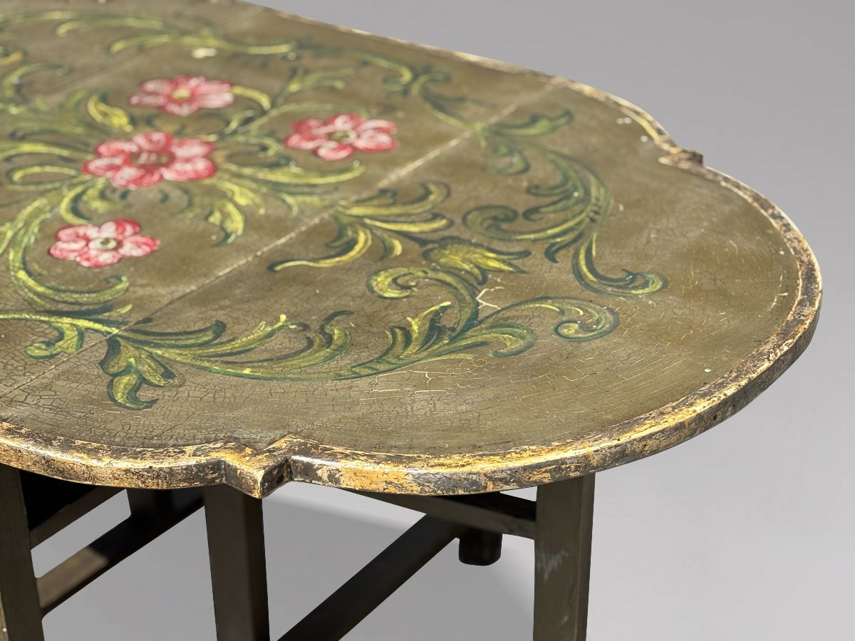 Early 20th Century Italian Green Painted Drop-leaf Dining Table-photo-5