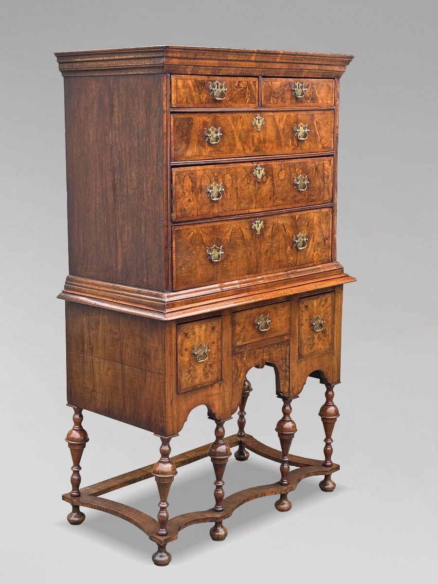 Early 18th Century Queen Anne Period Burr Walnut Chest-on-stand-photo-2