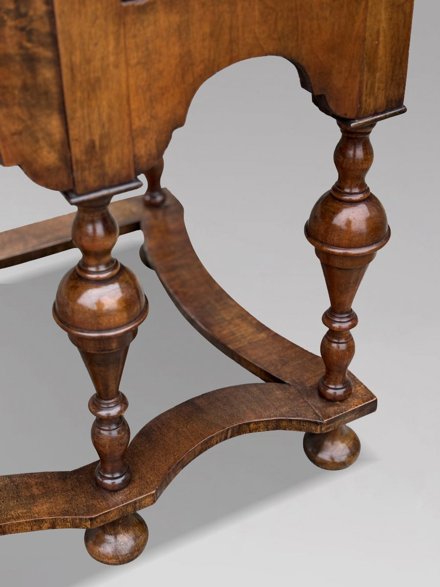 Early 18th Century Queen Anne Period Burr Walnut Chest-on-stand-photo-1