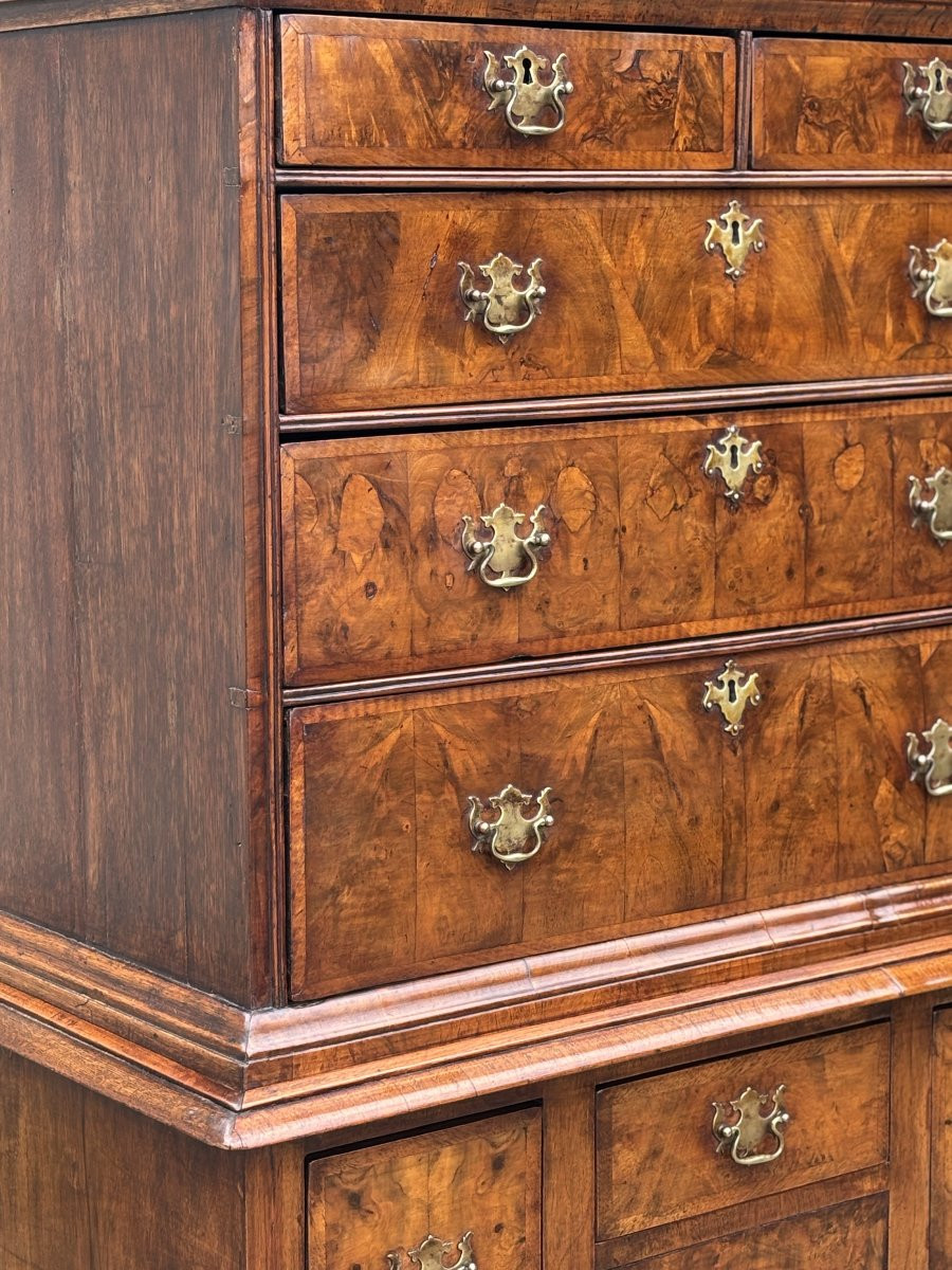 Early 18th Century Queen Anne Period Burr Walnut Chest-on-stand-photo-6