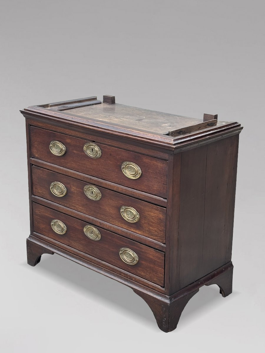 18th Century George III Period Oak Housekeeper's Cupboard-photo-3