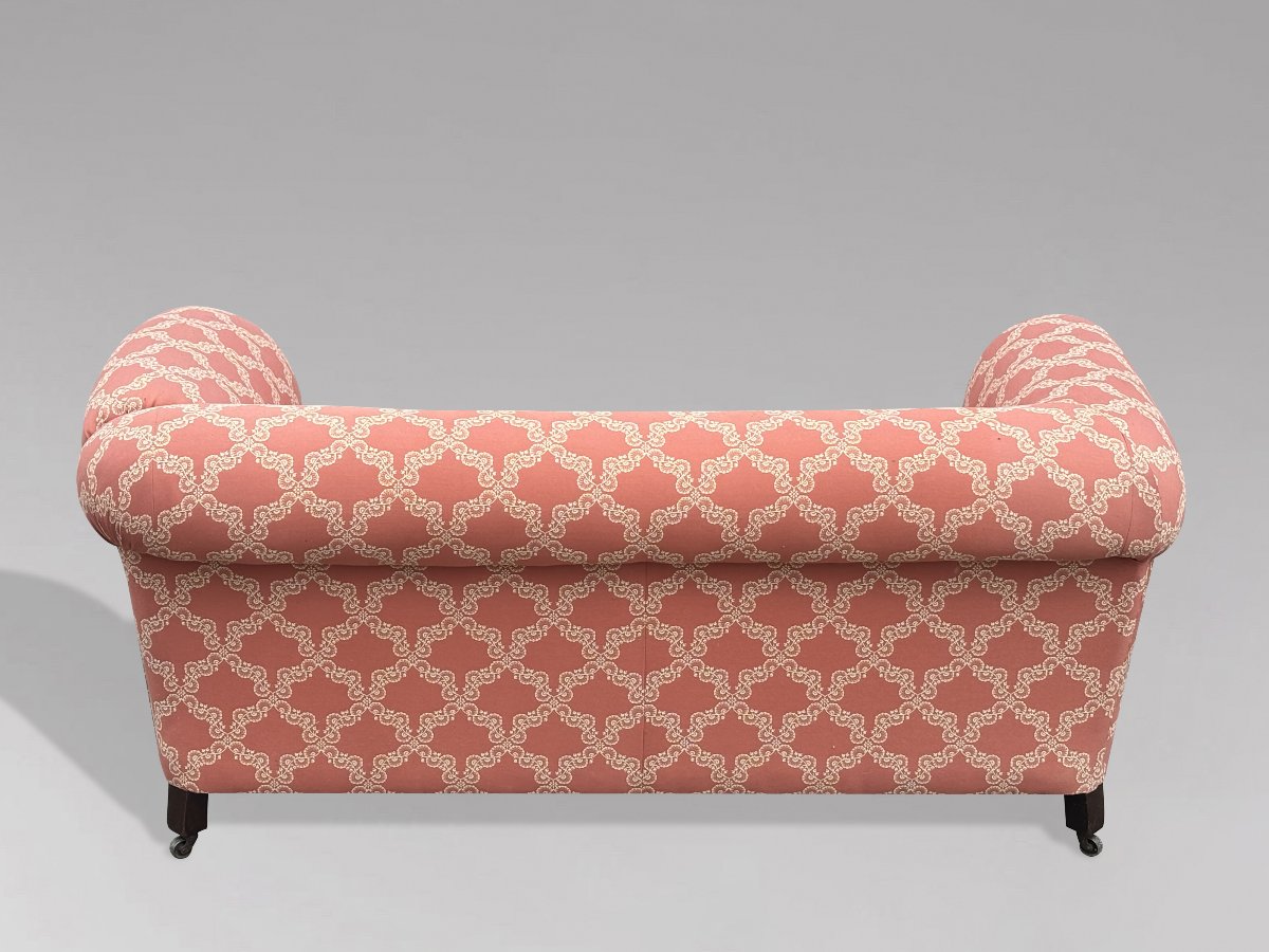 19th Century Victorian Period Upholstered Drop-end Chesterfield Sofa-photo-6