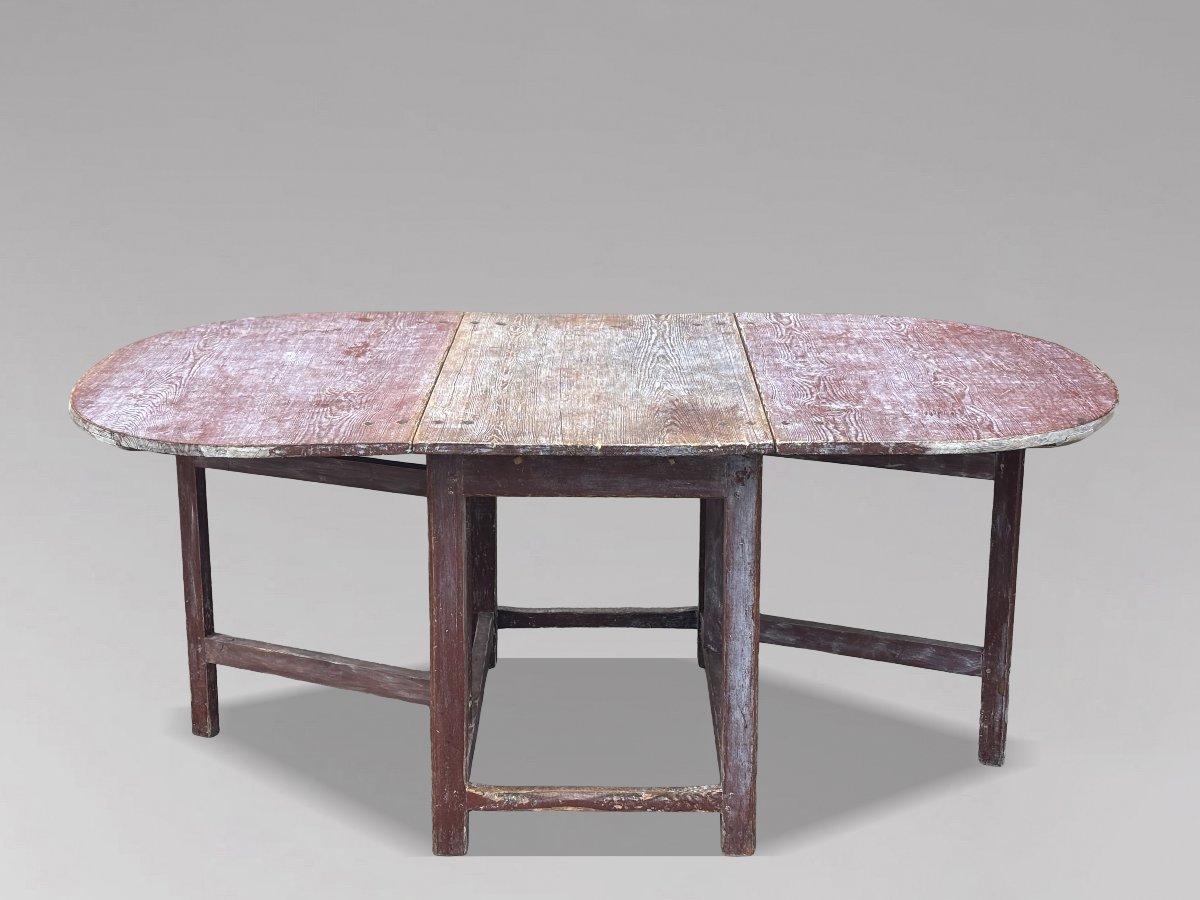 Early 19th-century Swedish Painted Drop-leaf Dining Table-photo-2