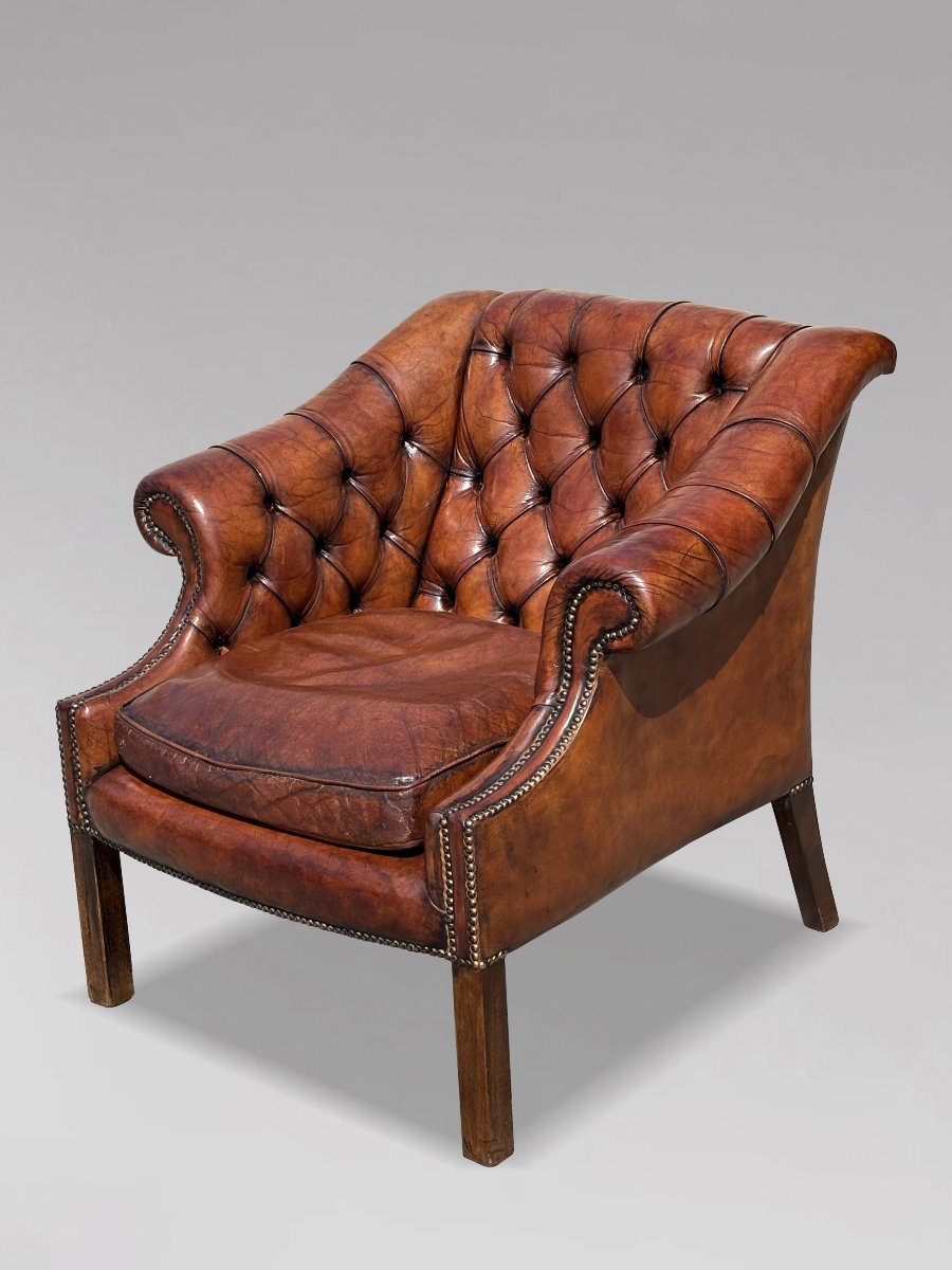 19th-century Victorian Period Brown Leather Club Armchair-photo-1