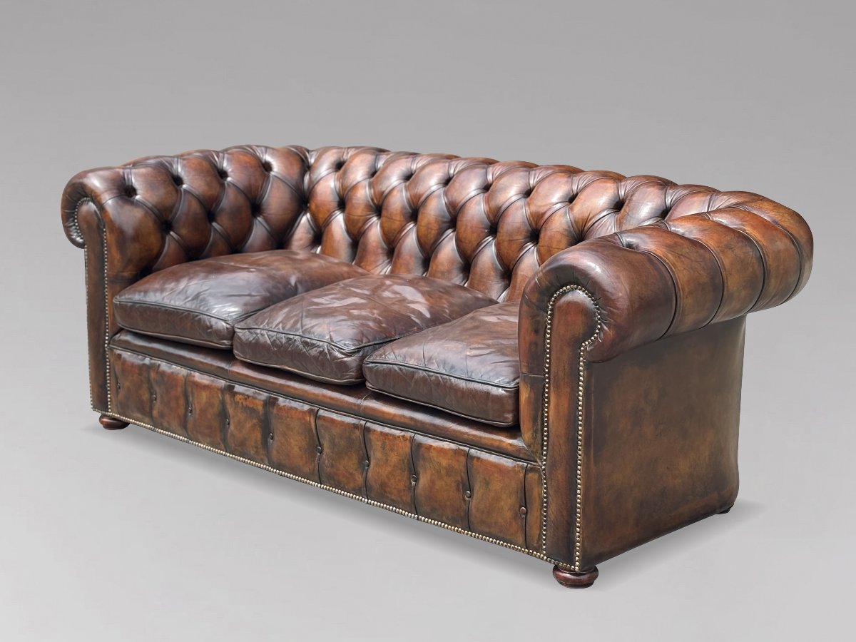19ème Siècle, Chesterfield Victorien 3-Places en Cuir Marron
