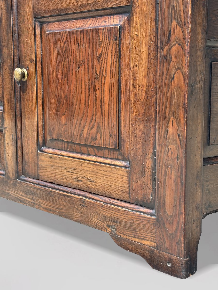 18th Century George II Period Oak Dresser Base Cupboard-photo-5