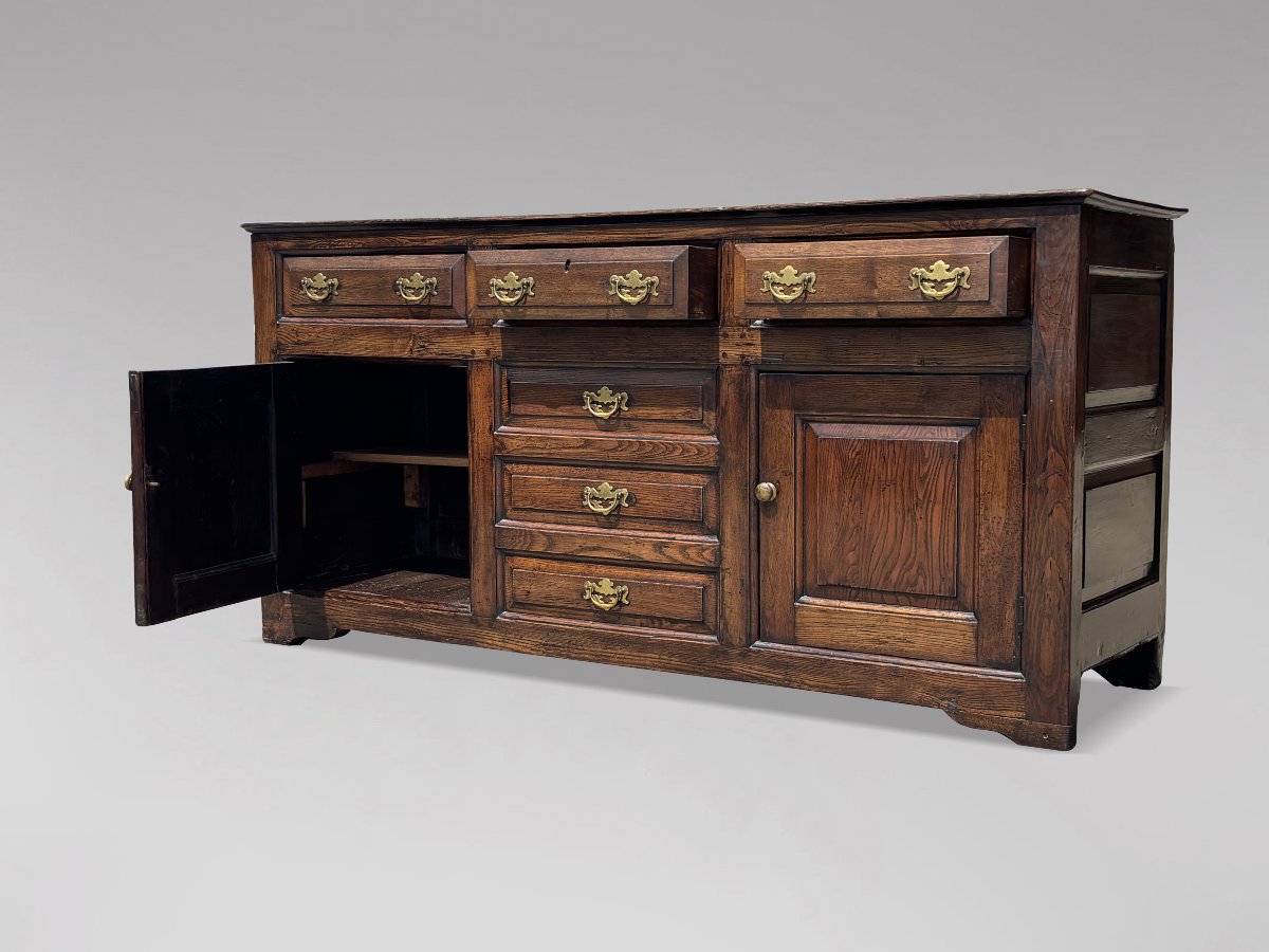18th Century George II Period Oak Dresser Base Cupboard-photo-8