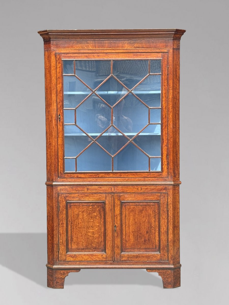 18ème Siècle, Armoire d’Angle en Chêne Marqueté, Époque George III