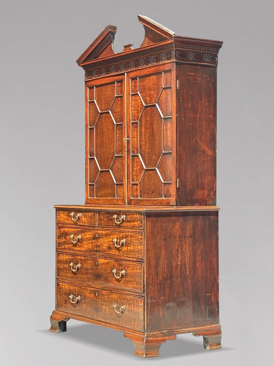 18th-century George III-period Thomas Chippendale Mahogany Bookcase-photo-2