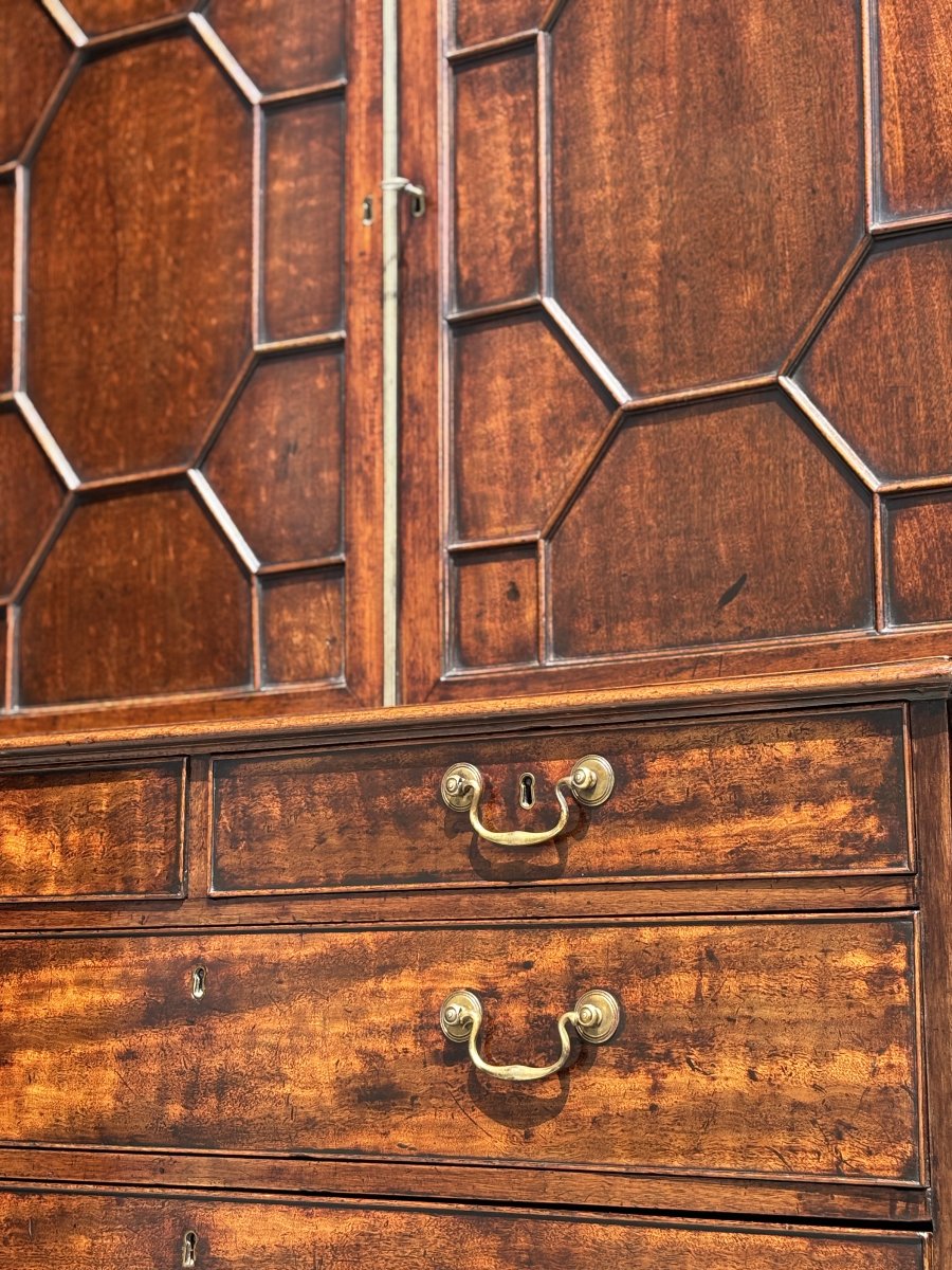 18th-century George III-period Thomas Chippendale Mahogany Bookcase-photo-8