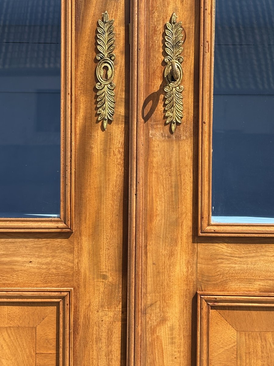 19ème Siècle, Bibliothèque à Quatre Portes en Noyer de Style Louis-Philippe -photo-2