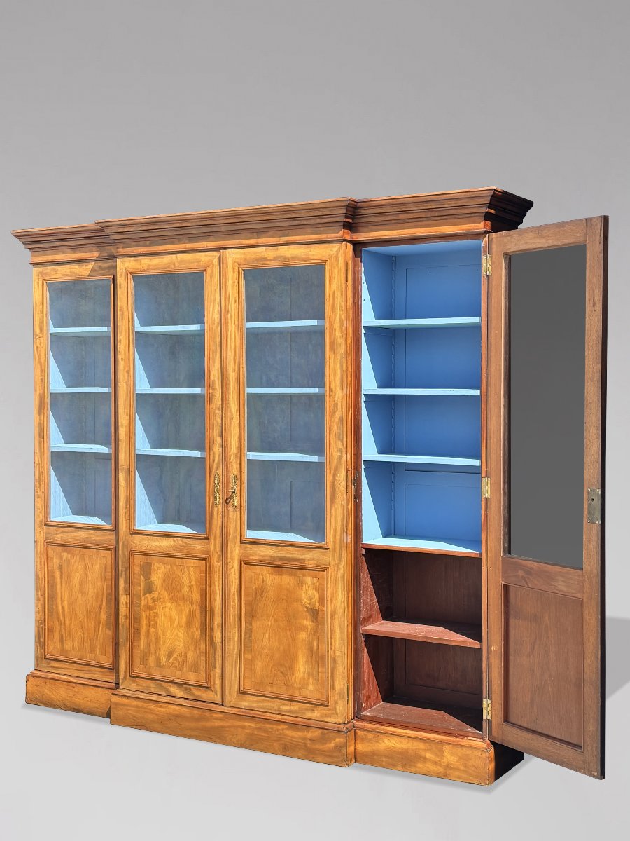 19ème Siècle, Bibliothèque à Quatre Portes en Noyer de Style Louis-Philippe -photo-7