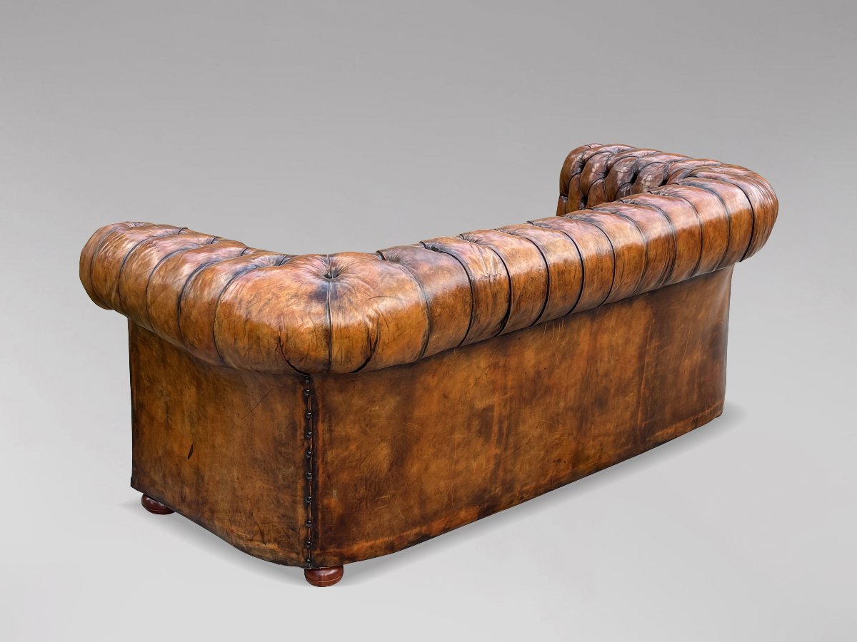 19th-century Victorian-period Brown Leather 3-seater Chesterfield Sofa-photo-8