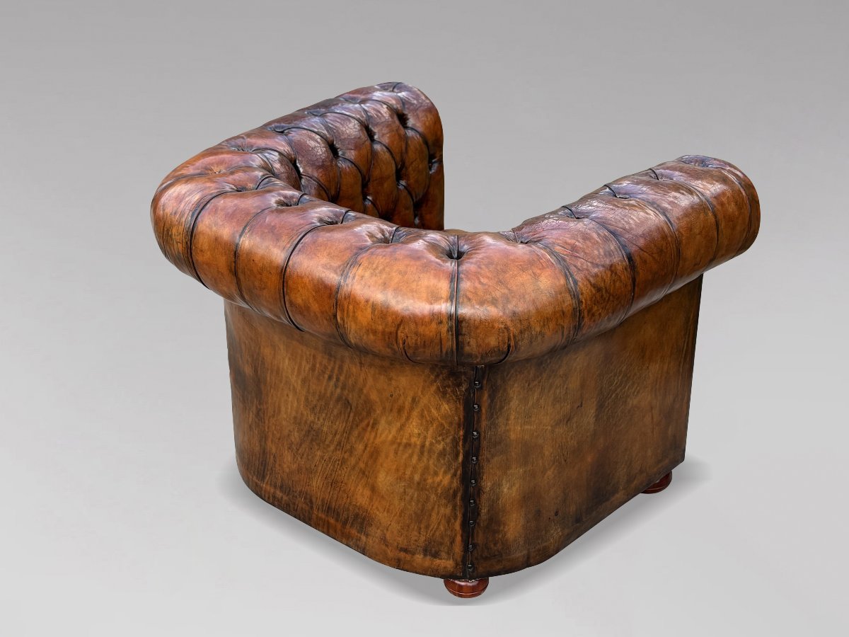 Pair Of 19th-century Victorian-period Brown Leather Club Armchairs-photo-2