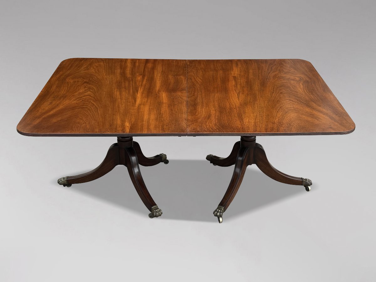 Early 19th-century Georgian Mahogany Twin-pillar Dining Table-photo-4