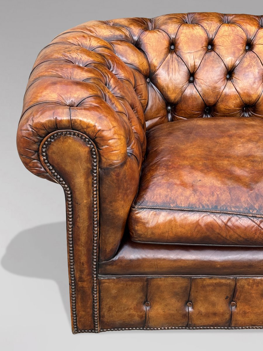 19ème Siècle, Canapé Chesterfield 3 Places d’Époque Victorienne en Cuir Brun-photo-4