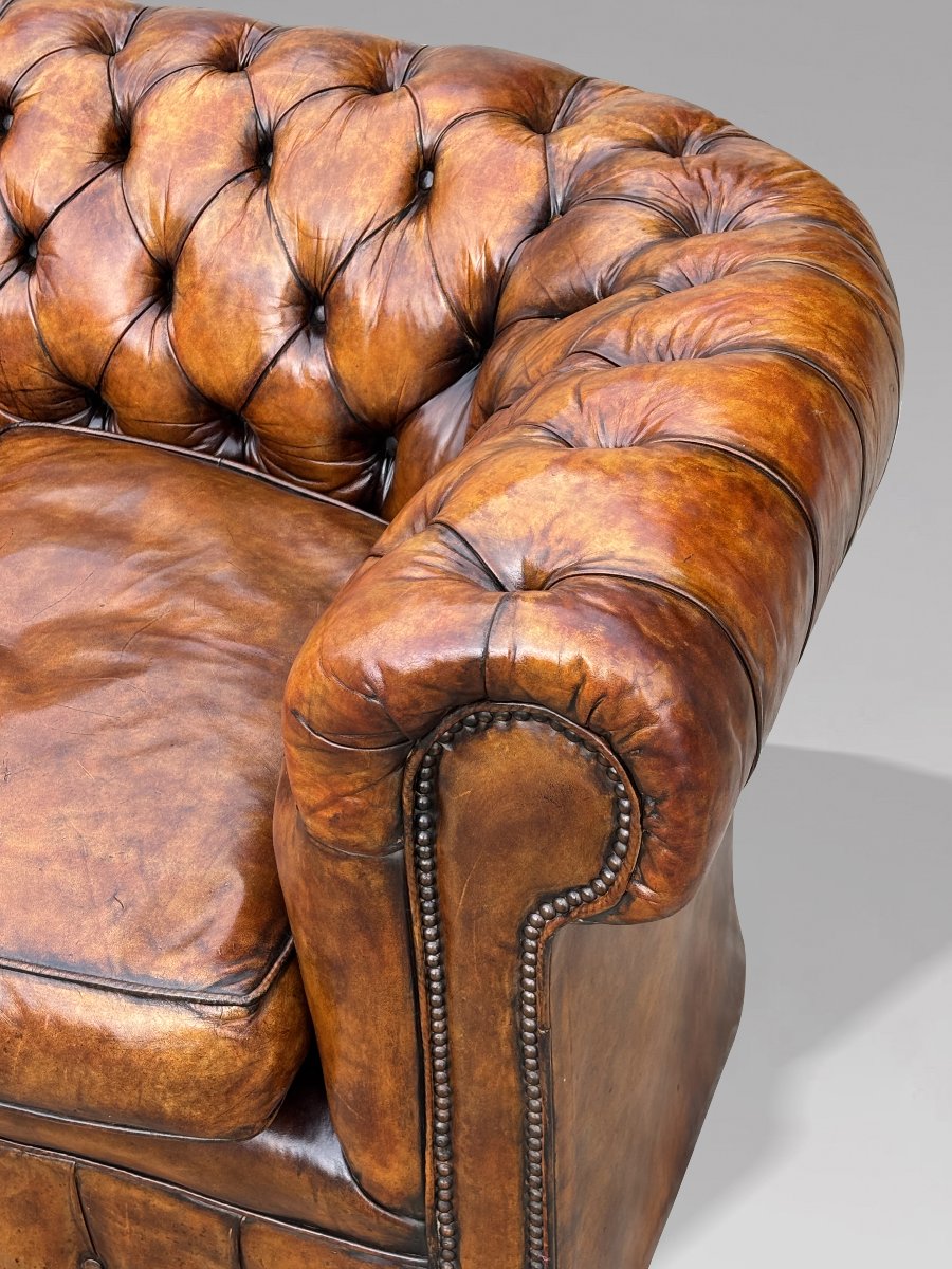 19ème Siècle, Canapé Chesterfield 3 Places d’Époque Victorienne en Cuir Brun-photo-2