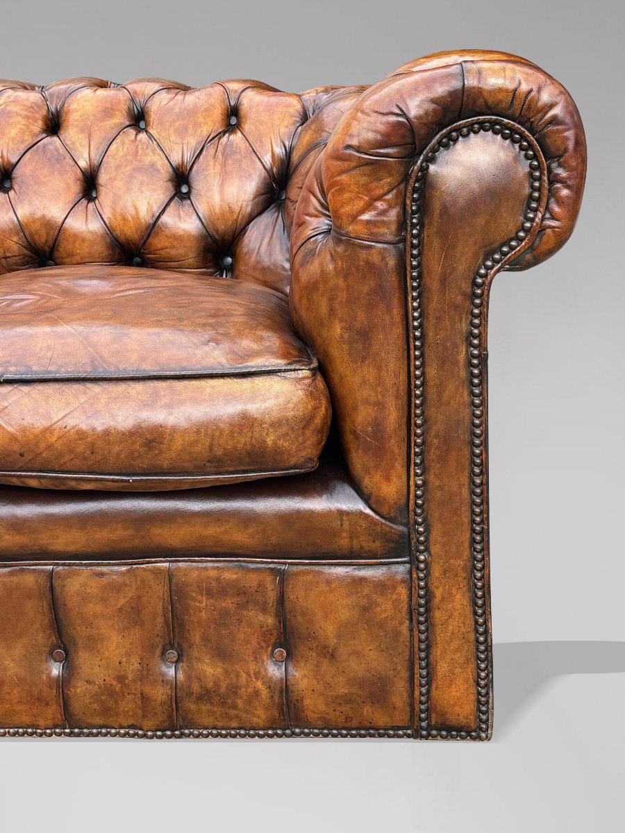 19ème Siècle, Canapé Chesterfield 3 Places d’Époque Victorienne en Cuir Brun-photo-3