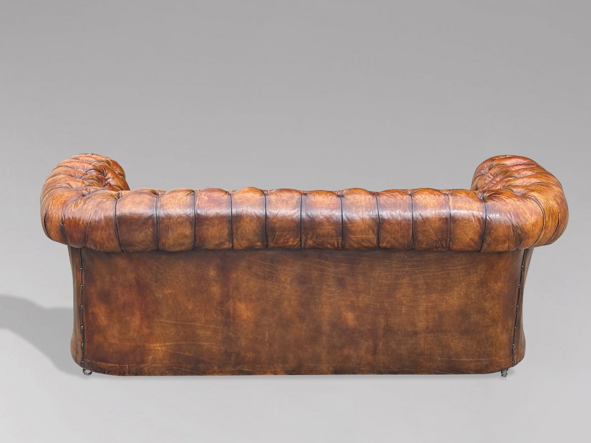 19ème Siècle, Canapé Chesterfield 3 Places d’Époque Victorienne en Cuir Brun-photo-4