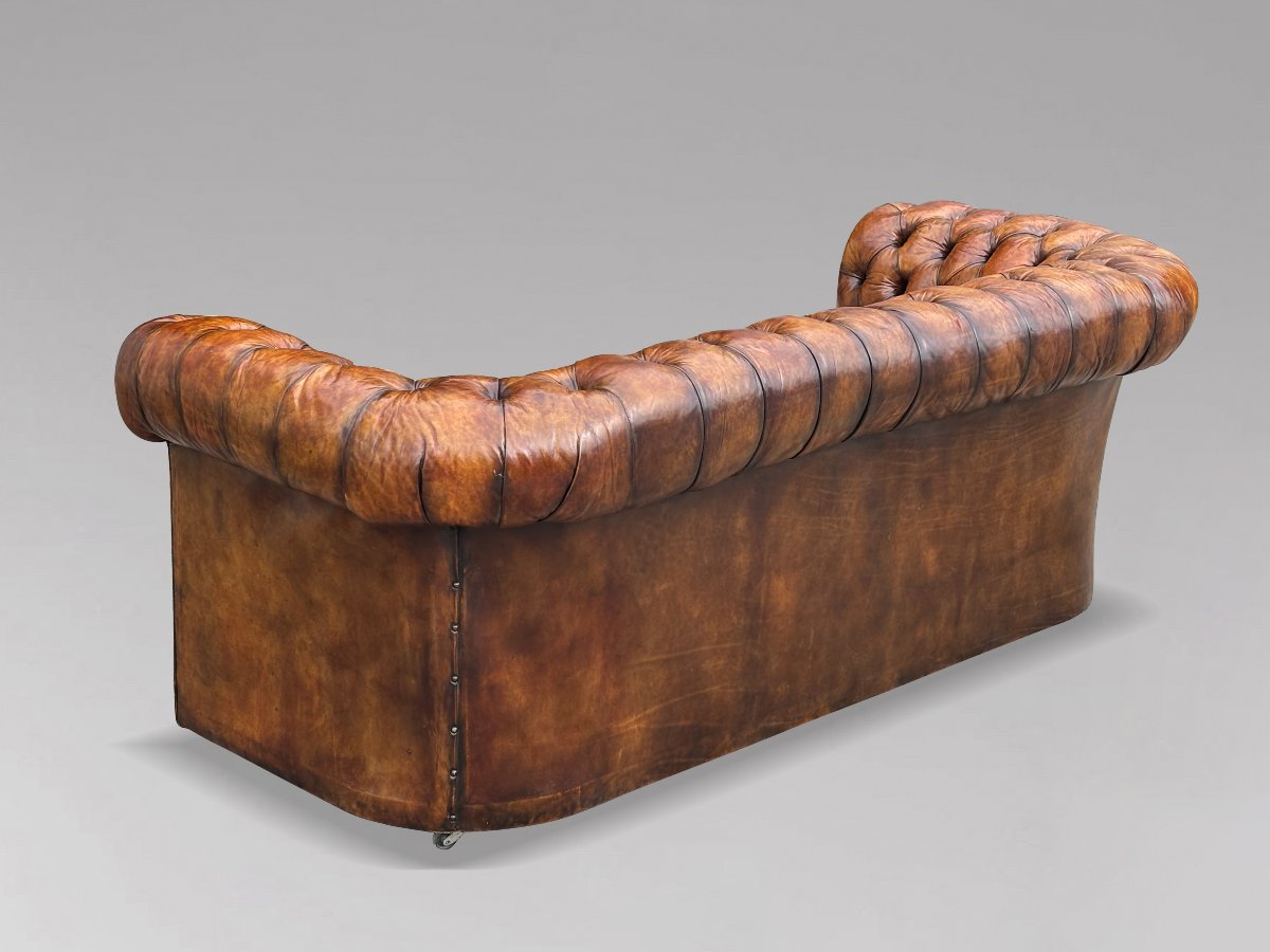 19ème Siècle, Canapé Chesterfield 3 Places d’Époque Victorienne en Cuir Brun-photo-5