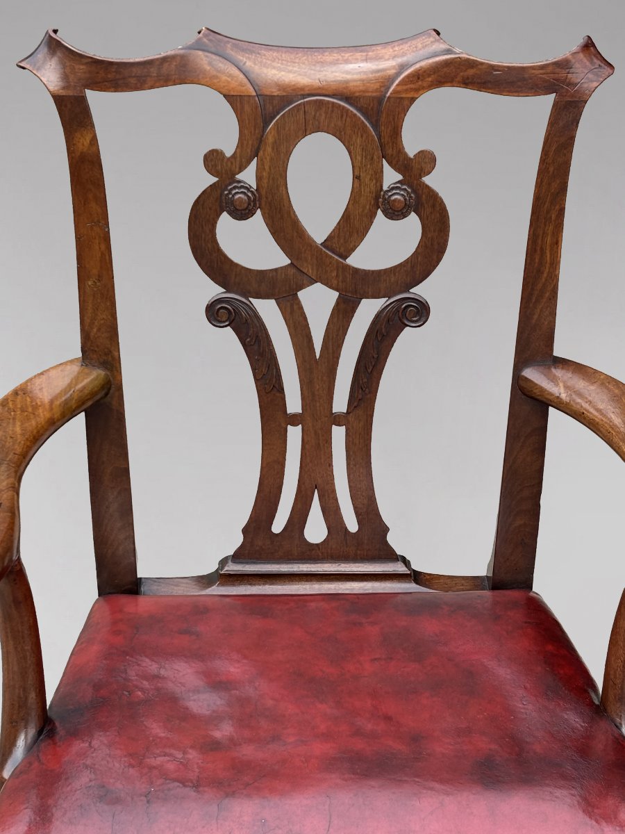 18th-century George III-period Mahogany Chippendale Armchair-photo-1
