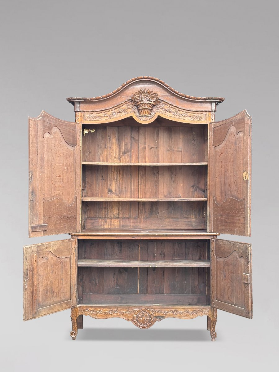 18th-century Carved Oak Normandy Deux Corps Buffet-photo-4
