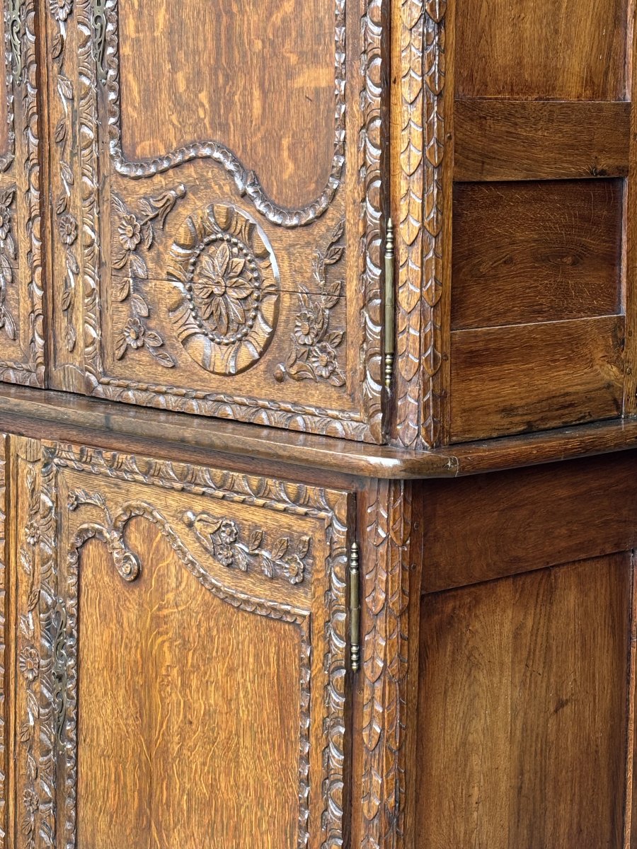 18th-century Carved Oak Normandy Deux Corps Buffet-photo-4